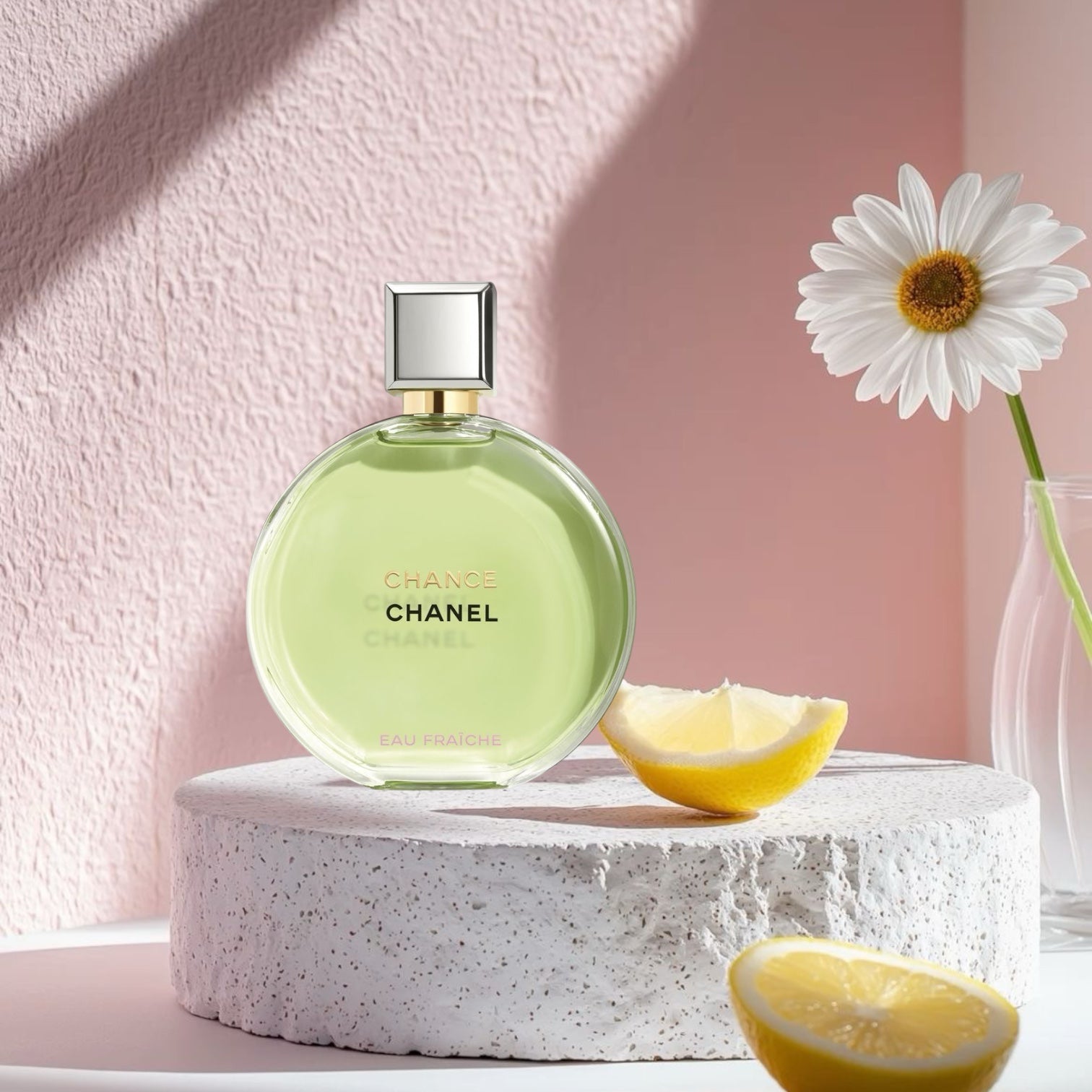 CHANEL
CHANCE EAU FRAÎCHE
Eau de Parfum Spray