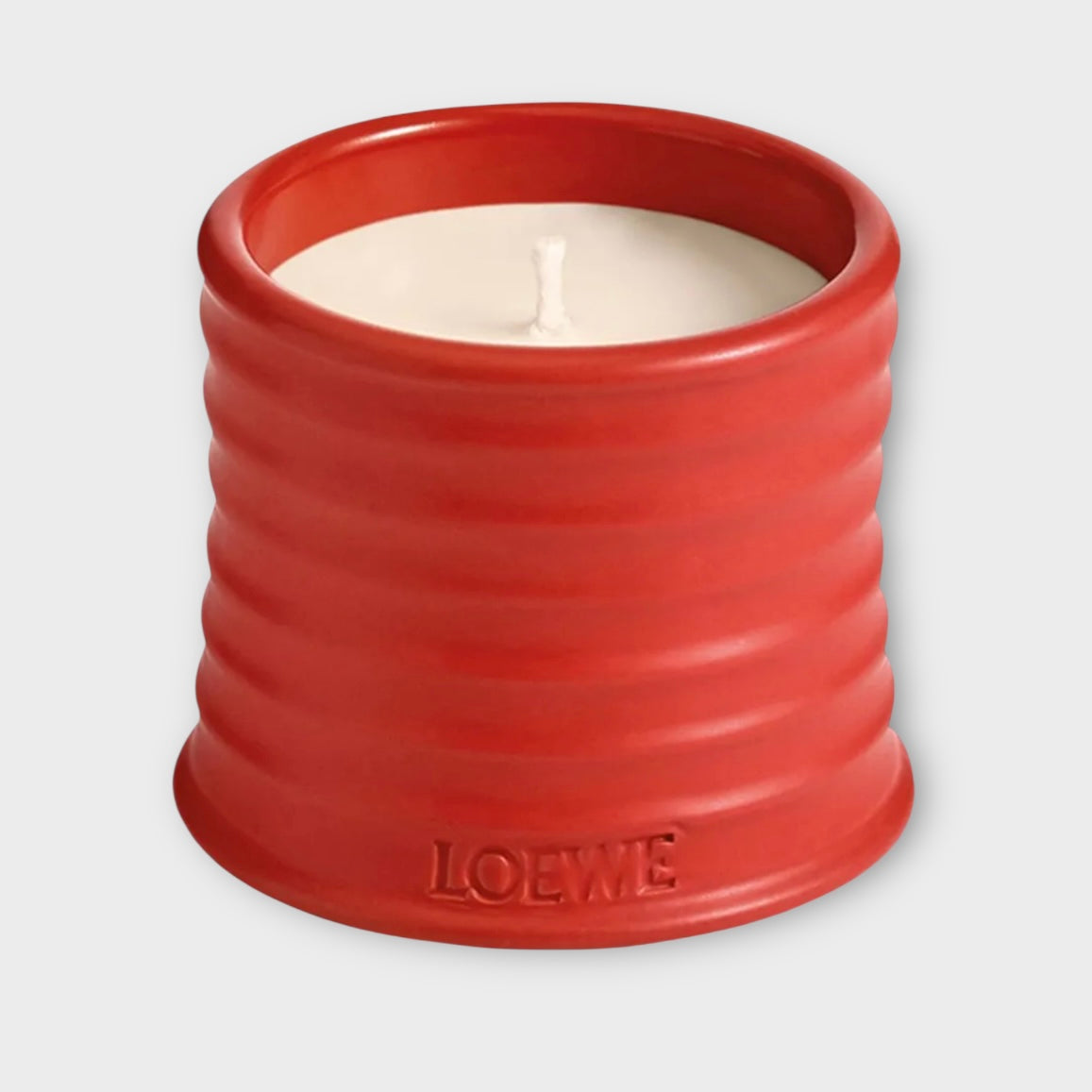 Loewe
Medium Tomato Leaves Candle, 21.5 oz.