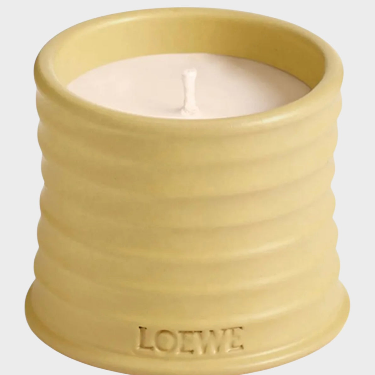 Loewe
Small Honeysuckle Candle, 5.8 oz.